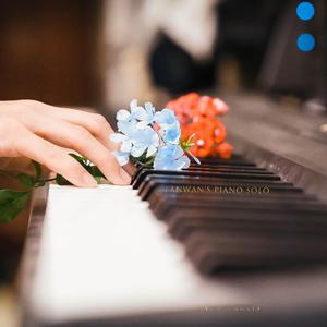 偷看女同学小嫩嫩奶头
